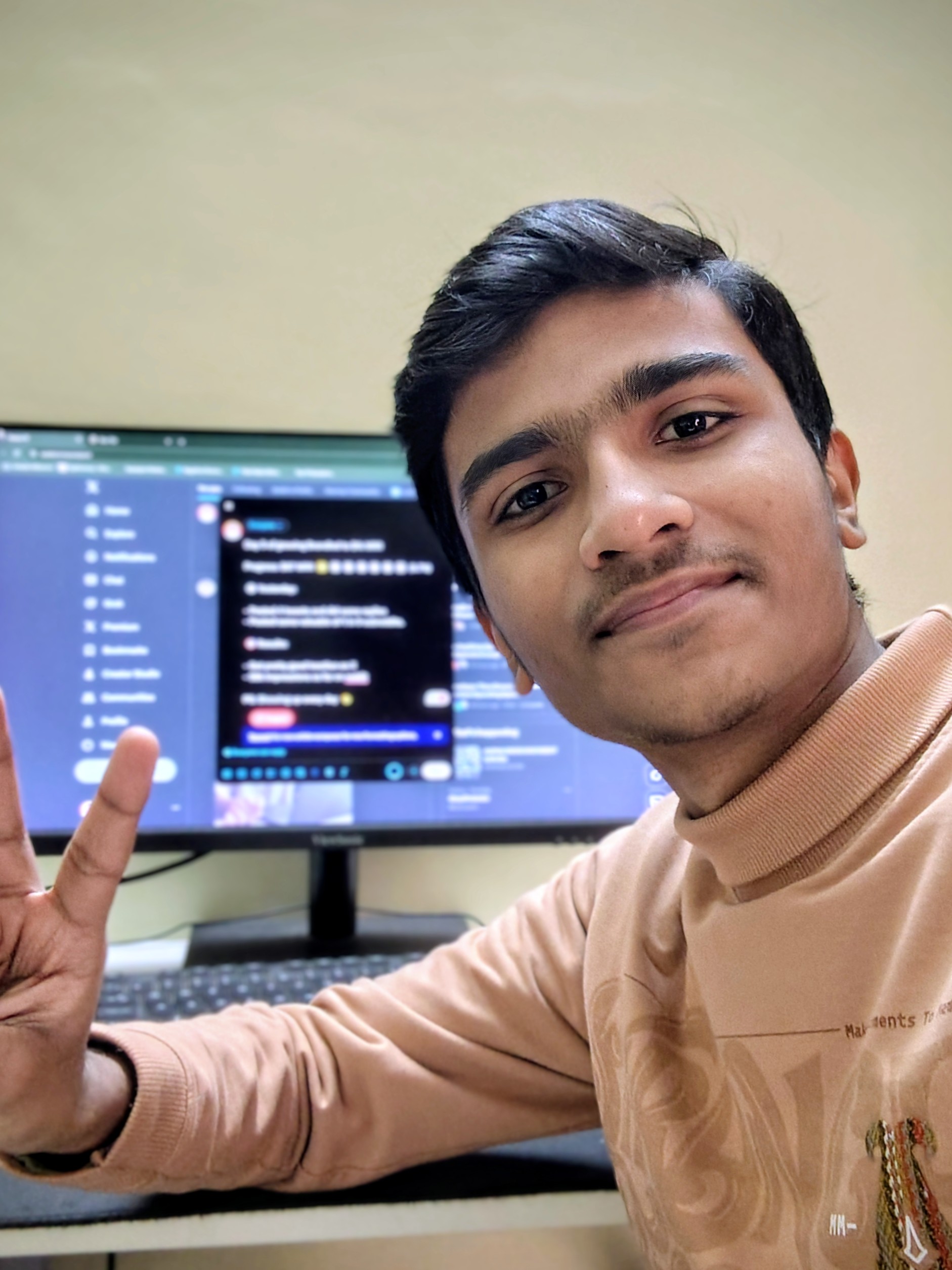 Ismail, Founder of Brandled